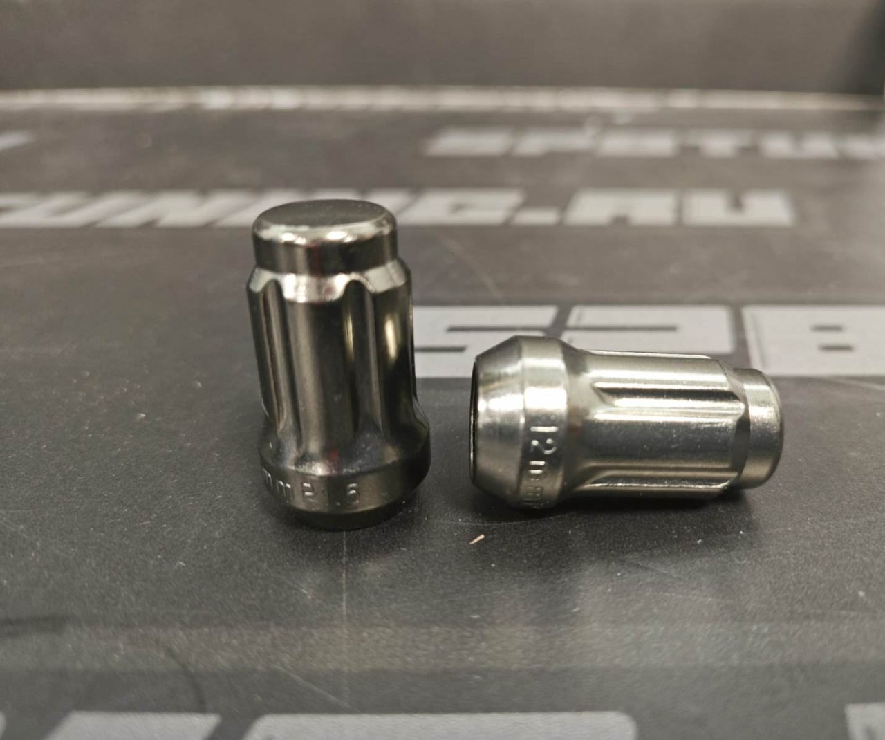 Гайка колесная M12X1,50 Дымчатый хром высота 34мм 6 луч., закрытая