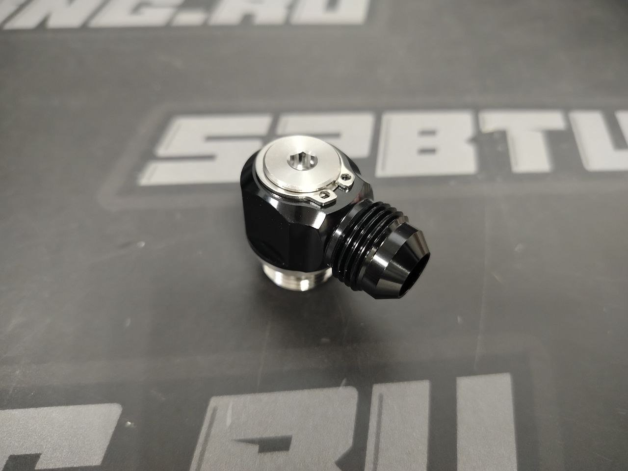 Фитинг orb8 - an8 поворотный, 90градусов