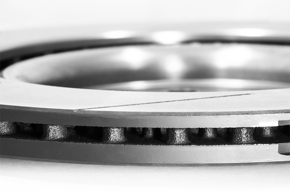 Тормозной диск MB A35, A45 AMG W177; CLA 35, CLA45 AMG ; GLA35, 45 DC Brakes 330х22мм задни DC18452S