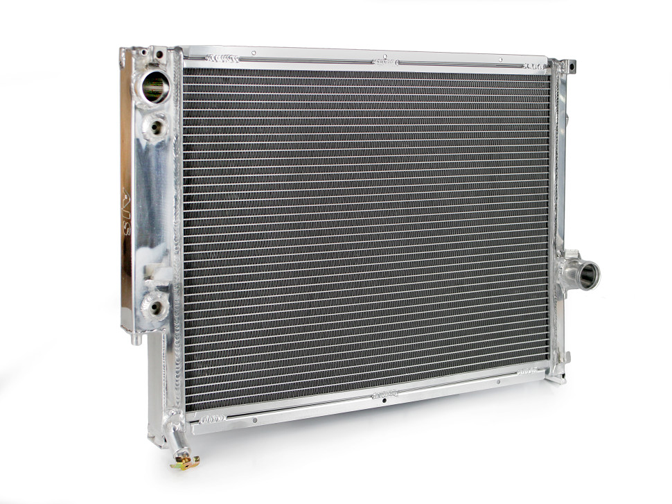 Радиатор алюминиевый BMW E36 3 series 91-00 6cyl 40мм AT