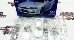Сборная модель Nissan Skyline GT-R V-spec II (R34) 1:24