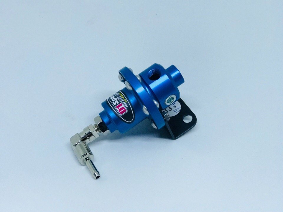 D1 SPEC Регулятор давления топлива под шланг 8 мм(Оригинал)