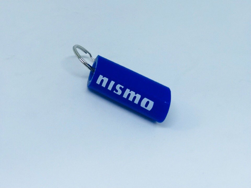Брелок силиконовый Nismo