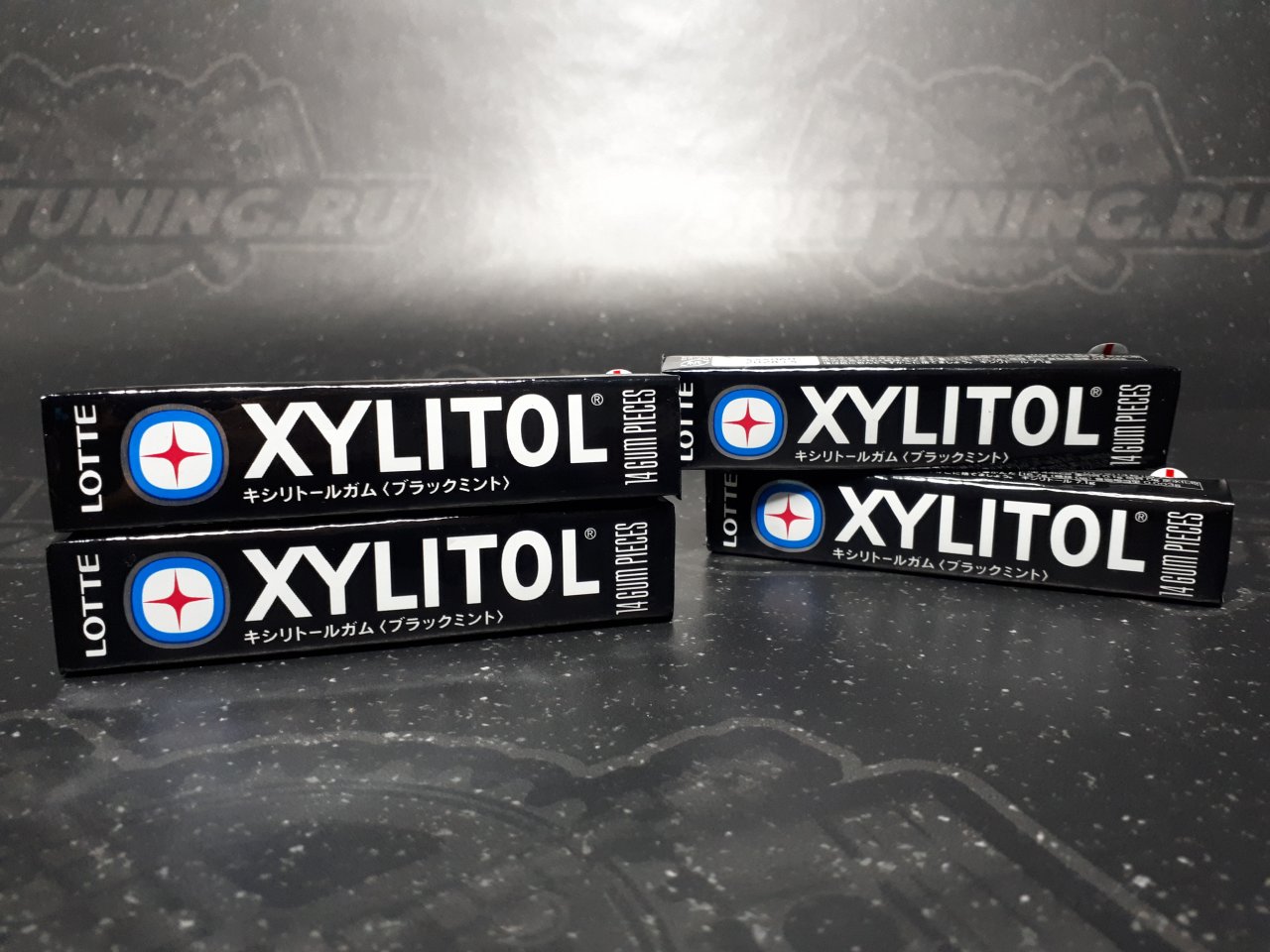 Резинка жевательная Xylitol Gum Black mint со вкусом свежей мяты, Lotte, 21 гр.