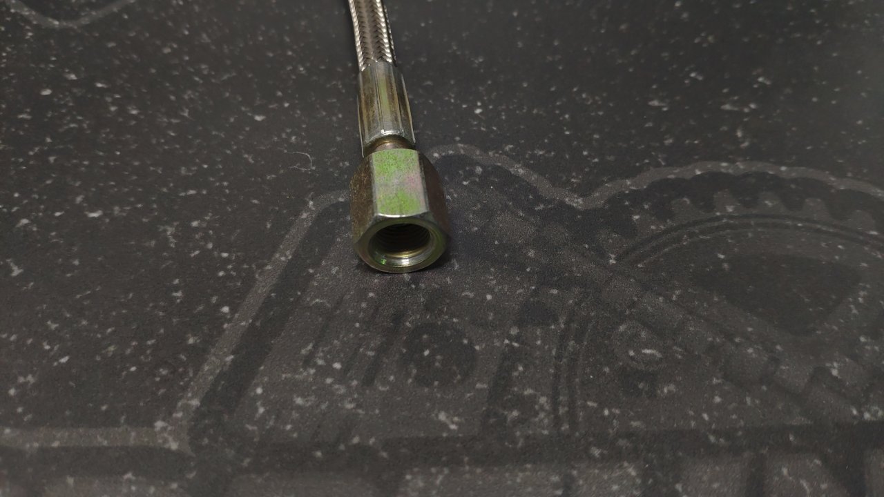 Шланг-удлинитель для установки датчика давления масла, фитинги сталь
