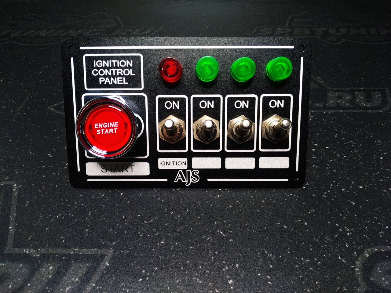 Панель зажигания спортивная 4 тумблера + кнопка Start