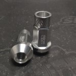 Гайки колесные алюминиевые Blox (серебро) 12х1,25