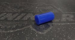 Заглушка силиконовая синяя/черная 8mm
