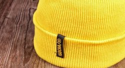 Шапка "GOCHA/31" желтая, двухсторонняя