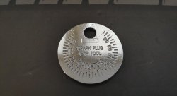 Щуп для проверки зазора свечи