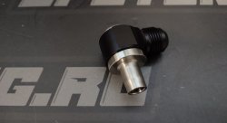 Фитинг AN10 вентиляции картера в клапанную крышку 2JZ Exhaust 20-0409 RADIUM ENGINEERING