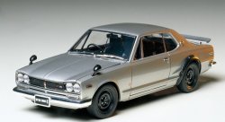 Сборная модель Nissan Skyline 2000 GT-R 1:24