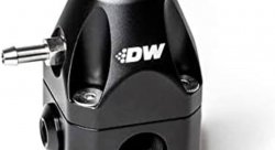 Регулятор давления топлива DeatschWerks DWR1000c черный (4х -6AN in / -6AN out, от 250 до 1000 л/с)