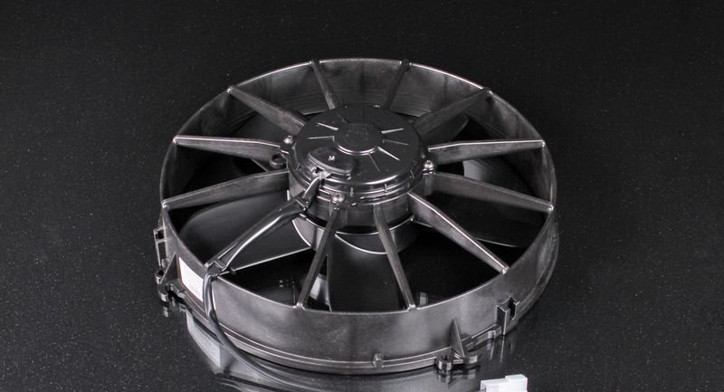 Вентилятор охлаждения SPAL толкающий 12" (305мм) 12V 2780 м³/ч