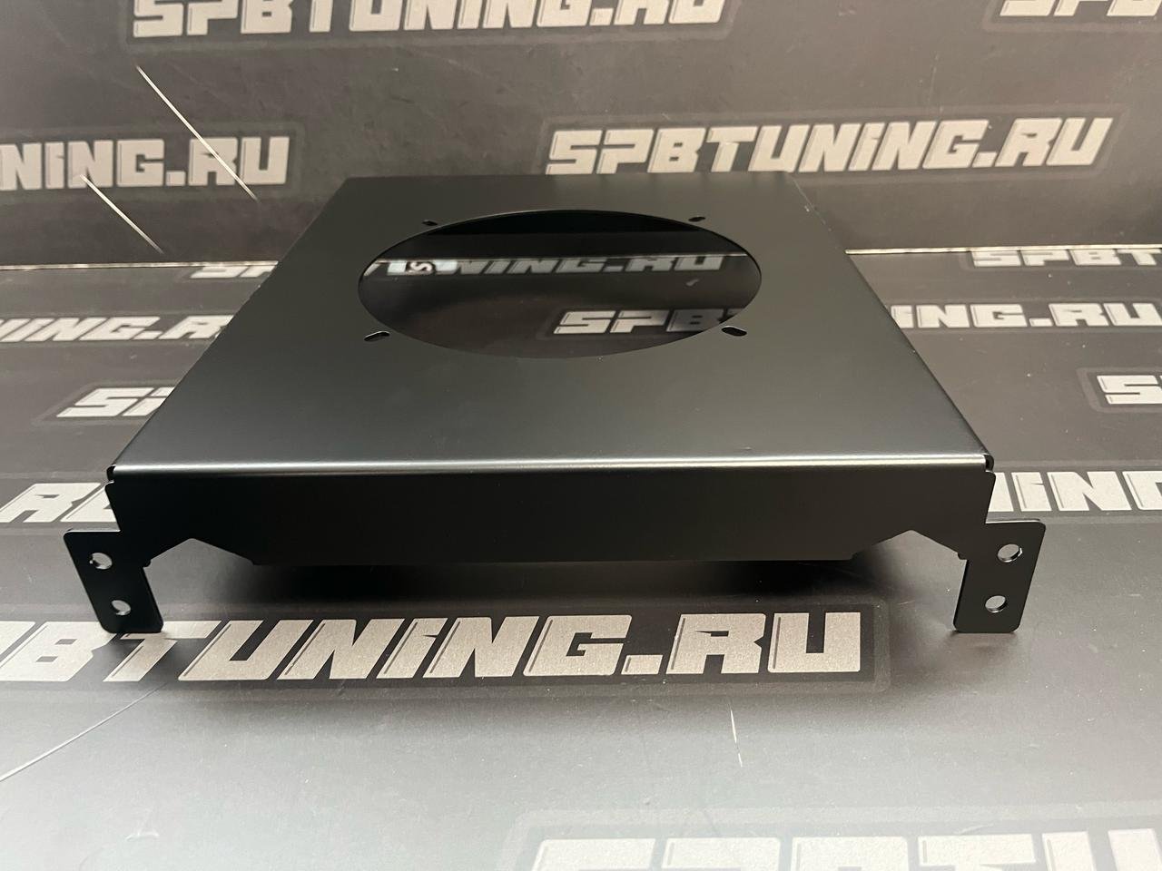 Диффузор Tuning Toys алюминиевый для масляного радиатора BLACKROCK LAB, URC-644