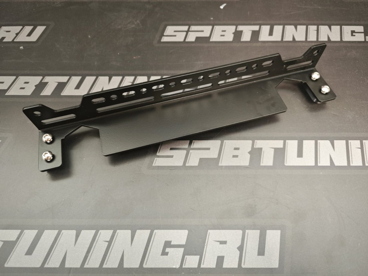 Кронштейн Tuning Toys для масляных радиаторов Setrab и Blackrock шириной 330мм