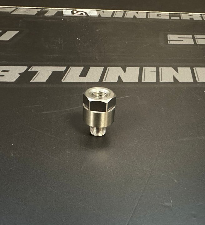 Фитинг адаптер 1/8" - М10*1мм наружная и внутренняя резьбы (нерж)
