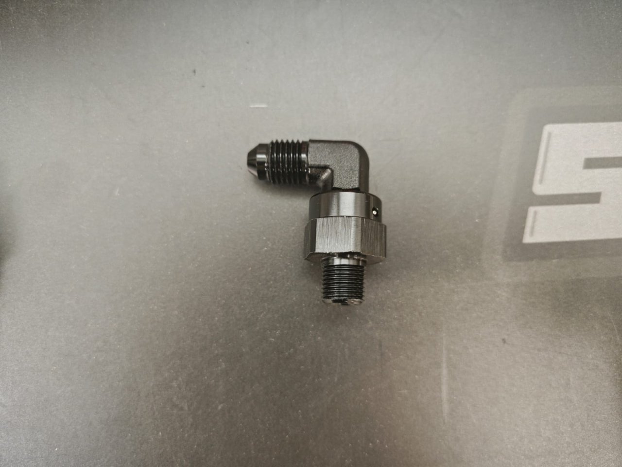 Адаптер AN4 - 1/8 NPT, 90 градусов, Wilwood, алюминий