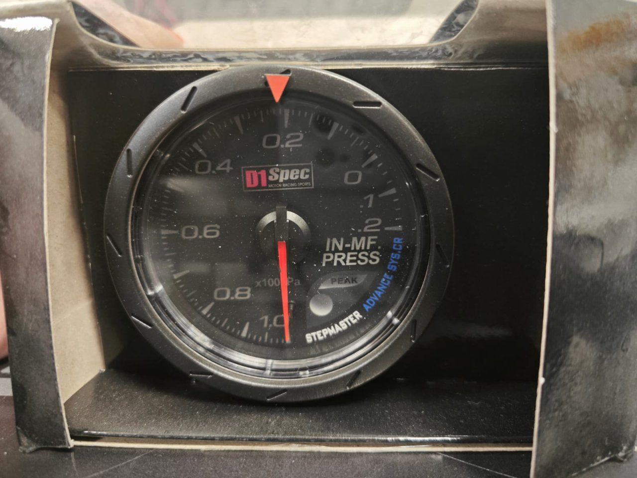 Датчик D1spec вакуум с варнингами и пиками