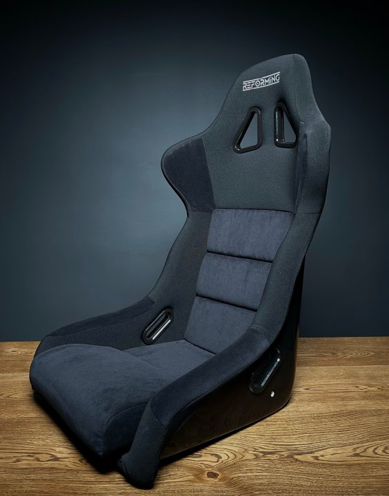 Спортивное сиденье Reforming Street
