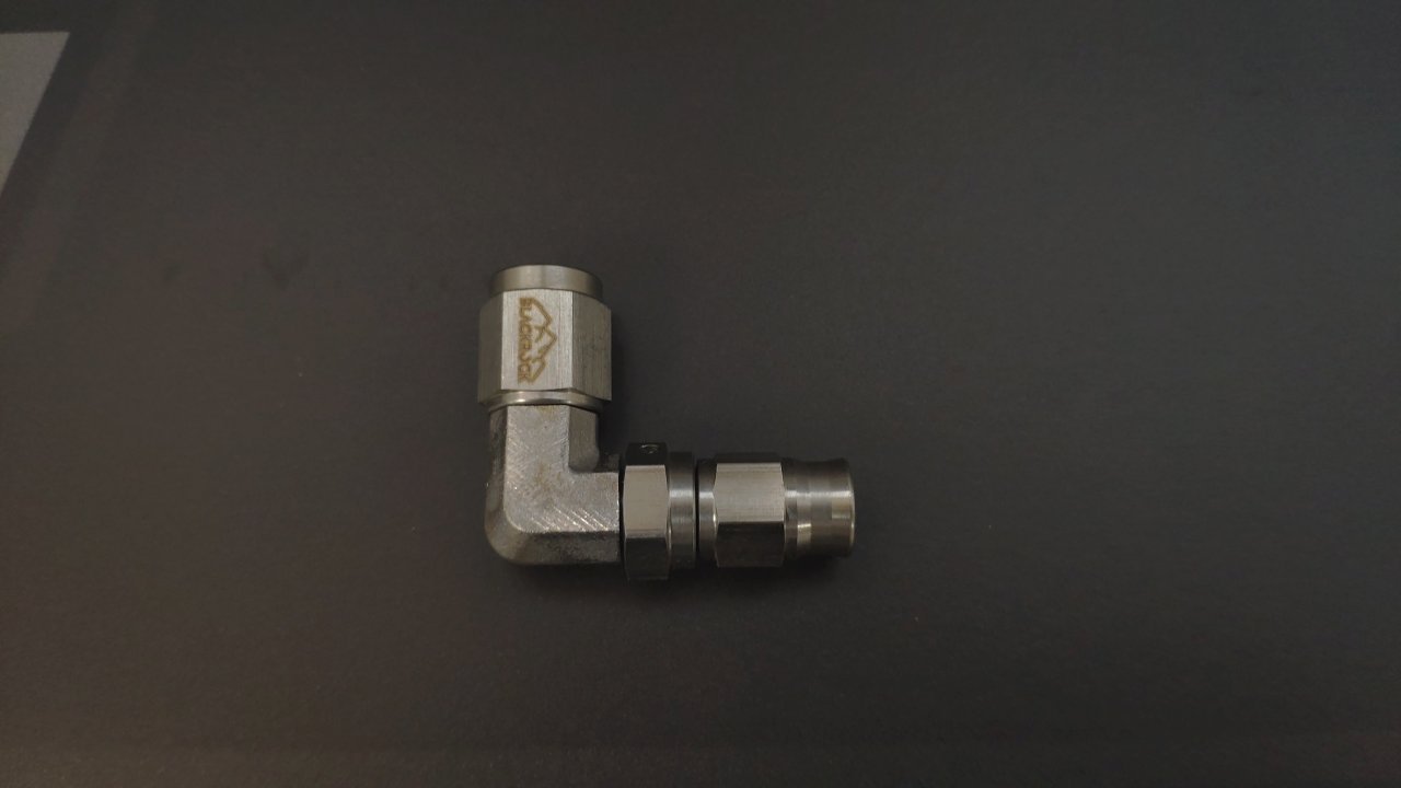 Фитинг AN4 90 градусов, под тефлоновый шланг PTFE, нержавеющая сталь