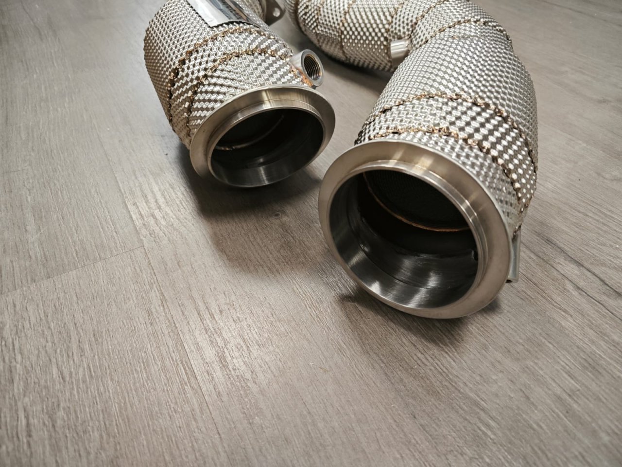 Приемные трубы (даунпайпы) HeatShield Catted BMW-DP-0080 BlackRock BMW S55 M2Comp/M3/M4 F80/F82/F87