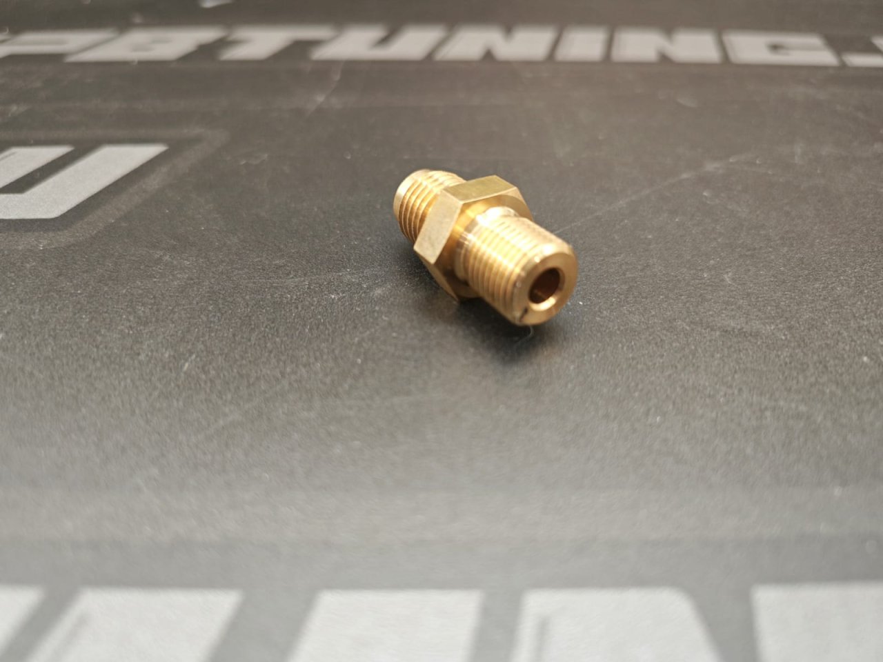 Адаптер для турбины GT35 AN4 M11*1.0 латунь