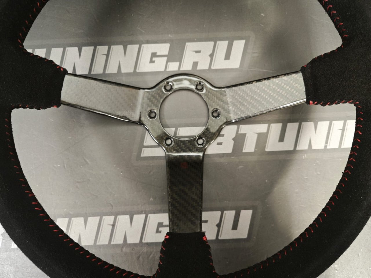 Руль спортивный Beltenick с выносом 90мм, замша, красная нить