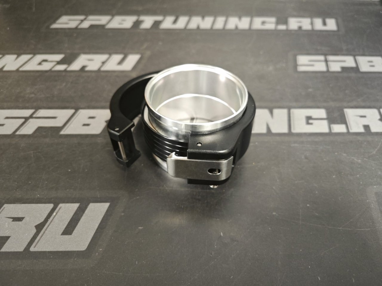 Хомут V-Band (HD Clamp) 63мм (2,5") подвижный с защелкой