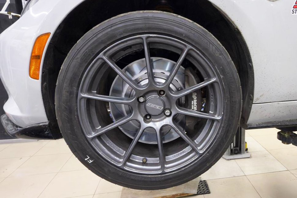 Тормозная система передняя 330x28mm, AP Racing 4 поршня, Mazda MX-5 ND; FIAT 124 Spider