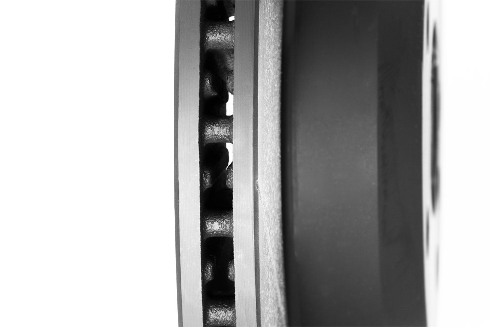 Тормозной диск BMW 3 G20, 5 G30; TOYOTA SUPRA DC Brakes, 330x24 mm, Передний, DC38201S