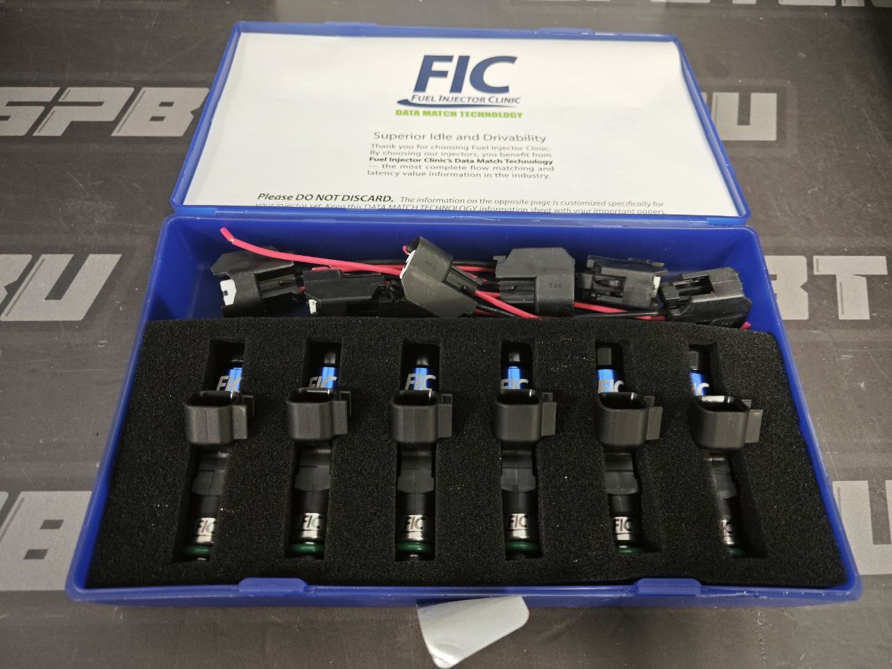 Форсунки Fuel Injector Clinic (FIC) 1000 cc 60мм 14мм 14мм