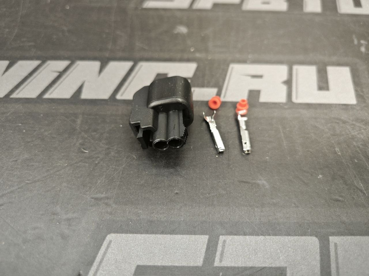 Фишка топливной форсунки EV6 EV14